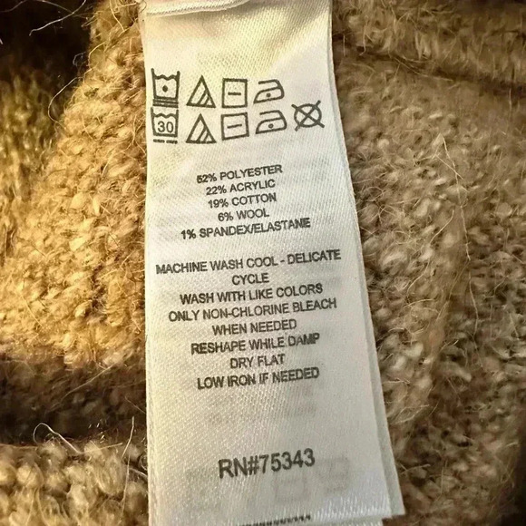 William Rast Beige Mock Neck Cropped Boxy Oversized Cozy Sweater Women’s S - Picture 6 of 6